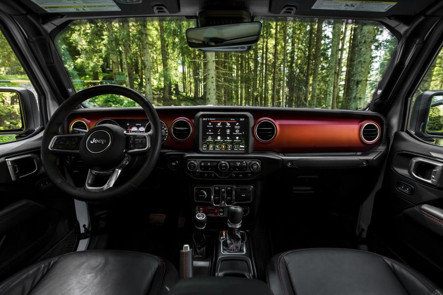 Торпедо Jeep Gladiator Rubicon (JT) 2019 года  (EU) (фото 13 из 40)